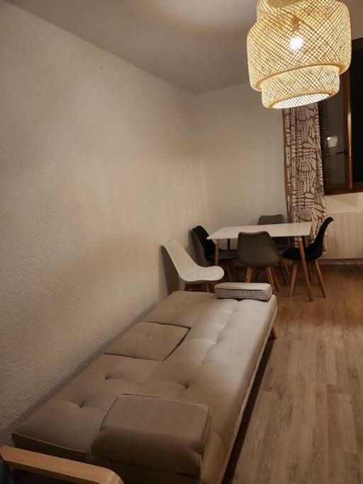 Villa Chez Lian, Belle Maison à Beaucaire  Extérieur photo